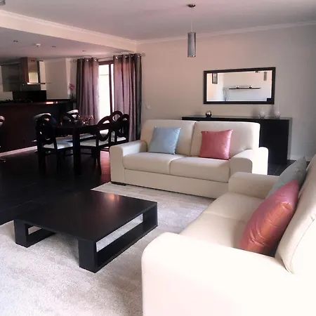 Villa Constellation Houses São Vicente